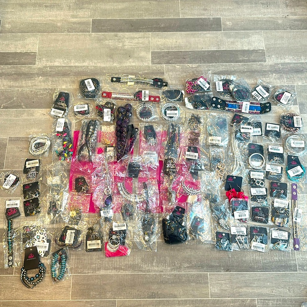 Paparazzi jewelry  lot 3